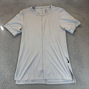 Nike Dri-FIT Shirt Mens Small Gray Slim Fit‎ Lightweight Athletic Short Sleeve